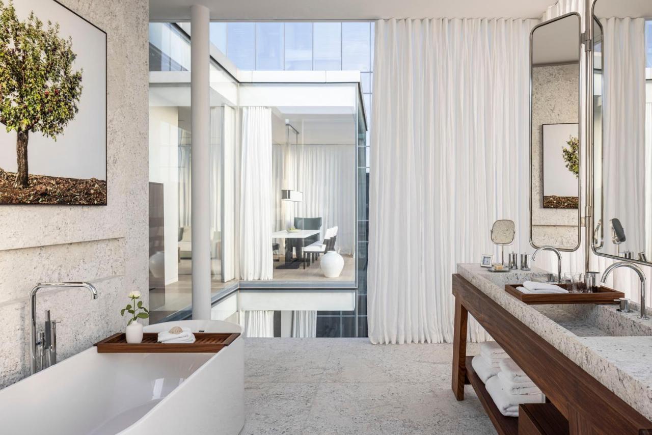 R48 Hotel And Garden Tel Aviv Exterior photo